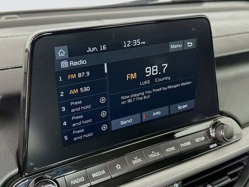 Used 2021 Kia Forte LXS FWD image 14