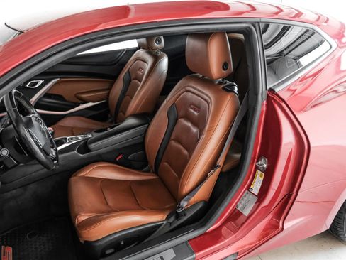 Used 2016 Chevrolet Camaro SS RWD image 27