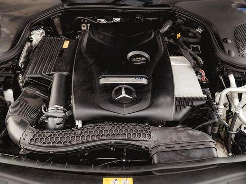 Used 2017 Mercedes-Benz E 300 image 30