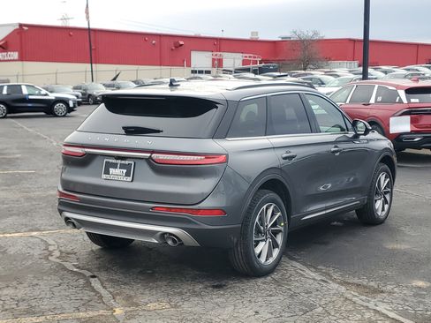 New 2026 Lincoln Corsair Premiere image 4