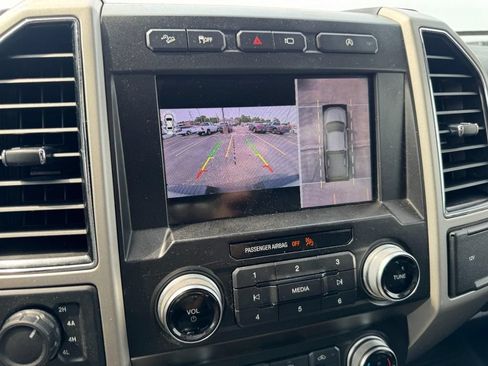 Used 2020 Ford F150 Lariat w/ Equipment Group 502A Luxury AWD/4WD image 22