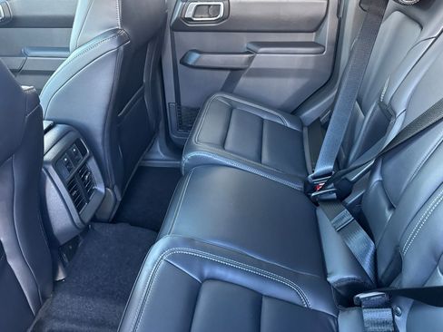 New 2025 Ford Bronco Outer Banks w/ Sasquatch Package image 11