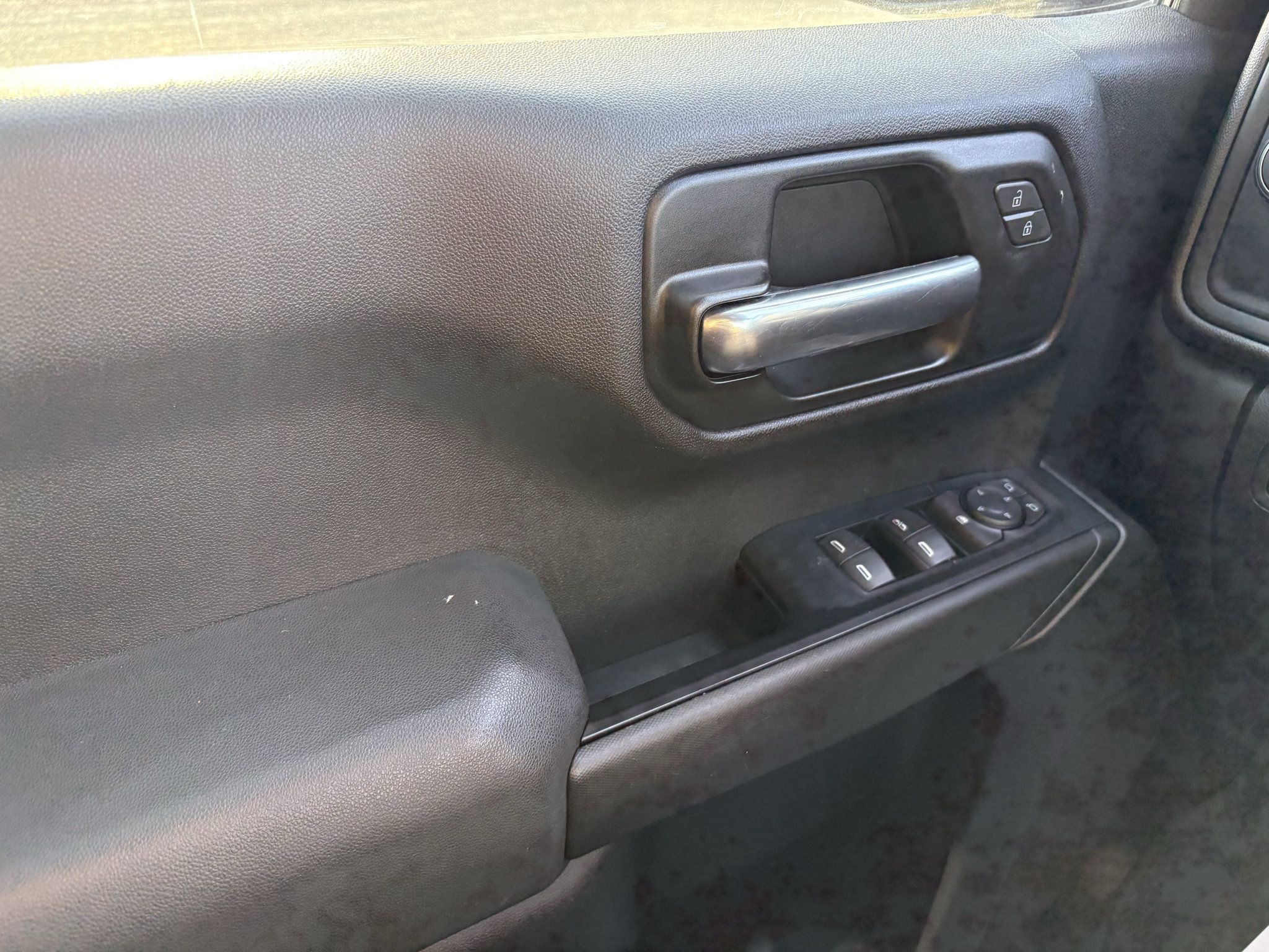 Used 2019 Chevrolet Silverado 1500 Custom w/ Custom Value Package RWD image 18