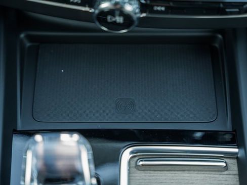 New 2026 Volvo XC60 B5 Plus w/ Climate Package image 25