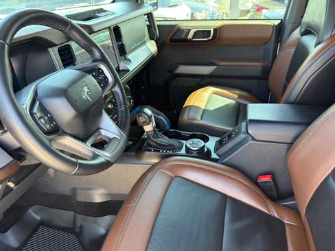 Used 2022 Ford Bronco Outer Banks AWD/4WD image 11