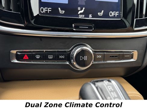 Used 2018 Volvo V90 T6 Cross Country w/ Convenience Package image 10