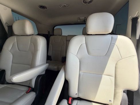 Used 2021 Kia Telluride S FWD image 8