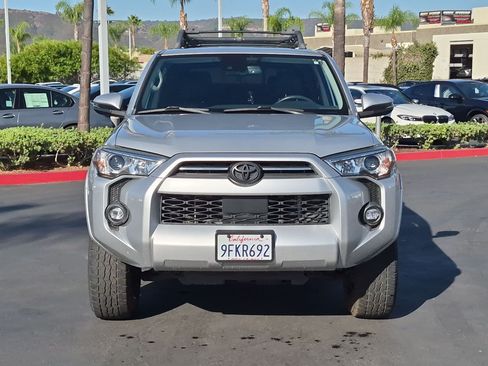 Used 2021 Toyota 4Runner SR5 Premium w/ Moonroof Package RWD image 3