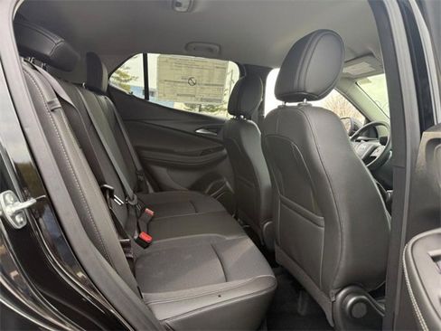 Used 2025 Buick Encore GX Preferred image 11