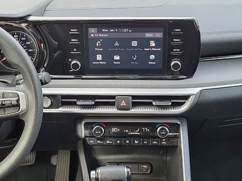 Used 2021 Kia K5 LXS image 17