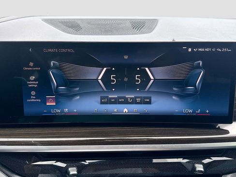 Used 2024 BMW X5 sDrive40i image 16