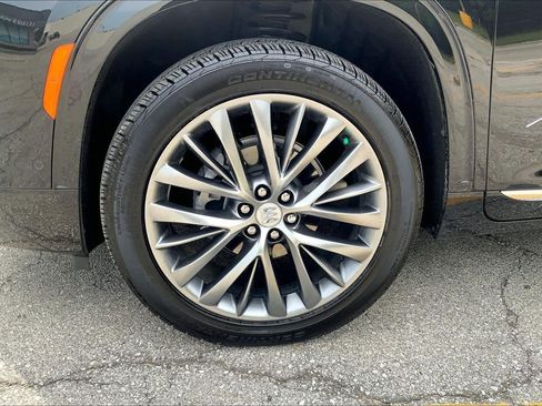 Used 2026 Buick Enclave Avenir w/ Super Cruise Package AWD/4WD image 29