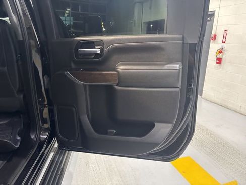 Used 2022 GMC Sierra 2500 Denali w/ Denali Ultimate Package image 38
