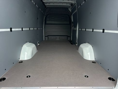 Used 2026 Mercedes-Benz Sprinter 2500 image 14
