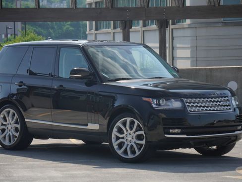 Used 2014 Land Rover Range Rover Supercharged image 21
