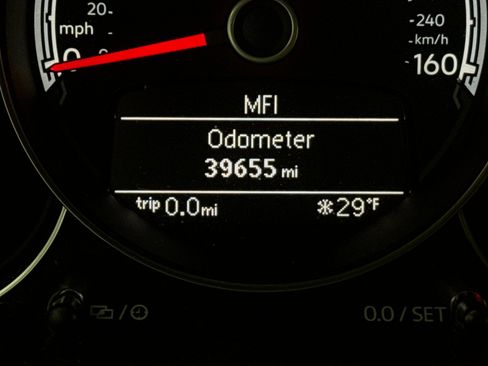 Used 2019 Volkswagen Beetle 2.0T Final Edition SEL image 9