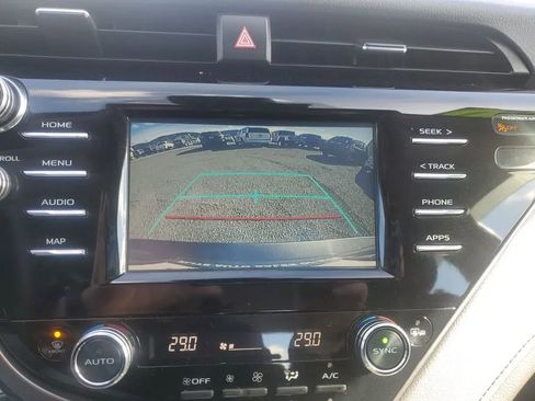Used 2020 Toyota Camry LE FWD image 14