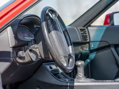 Used 1988 Porsche 944 Turbo image 24