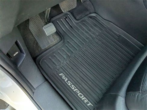 Used 2023 Honda Passport EX-L image 32