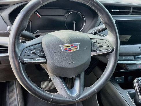 Used 2023 Cadillac XT4 Premium Luxury FWD image 11