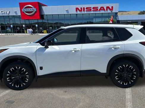 New 2026 Nissan Rogue Dark Armor image 6