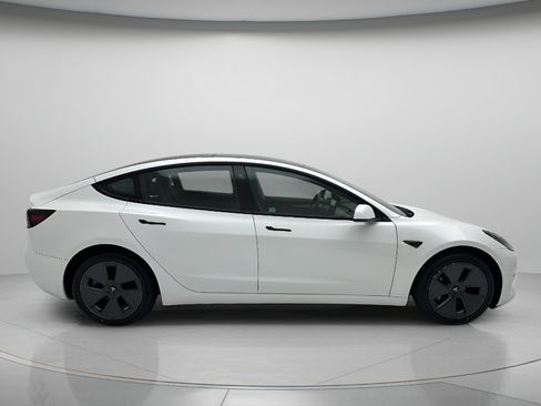 Used 2023 Tesla Model 3 Standard Range RWD image 6