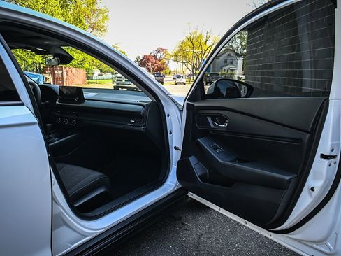 Used 2024 Honda Accord EX image 16