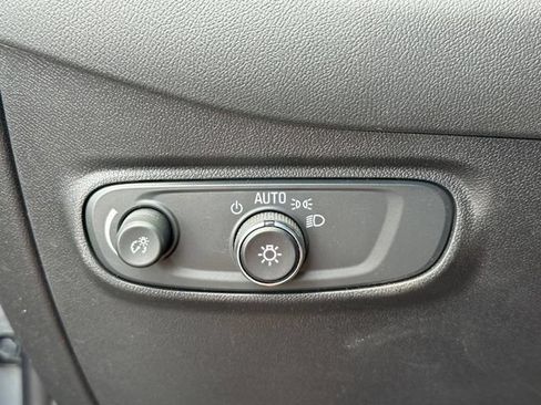 Used 2024 Chevrolet Equinox LT w/ LPO, Floor Liner Package FWD image 22