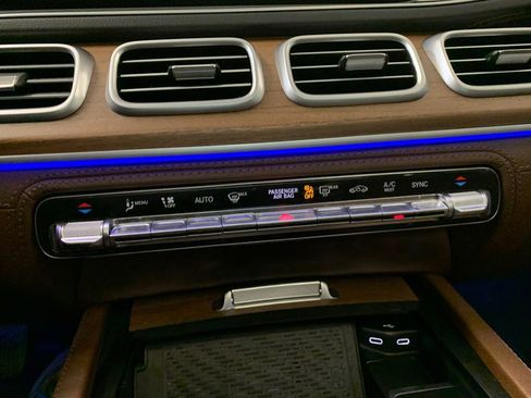 Used 2024 Mercedes-Benz GLE 350 4MATIC w/ AMG Line Exterior image 50