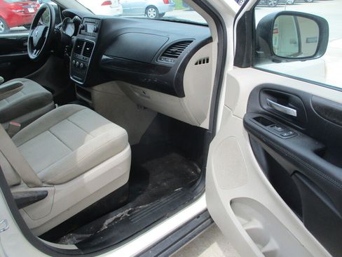 Used 2013 RAM C/V Tradesman FWD image 20