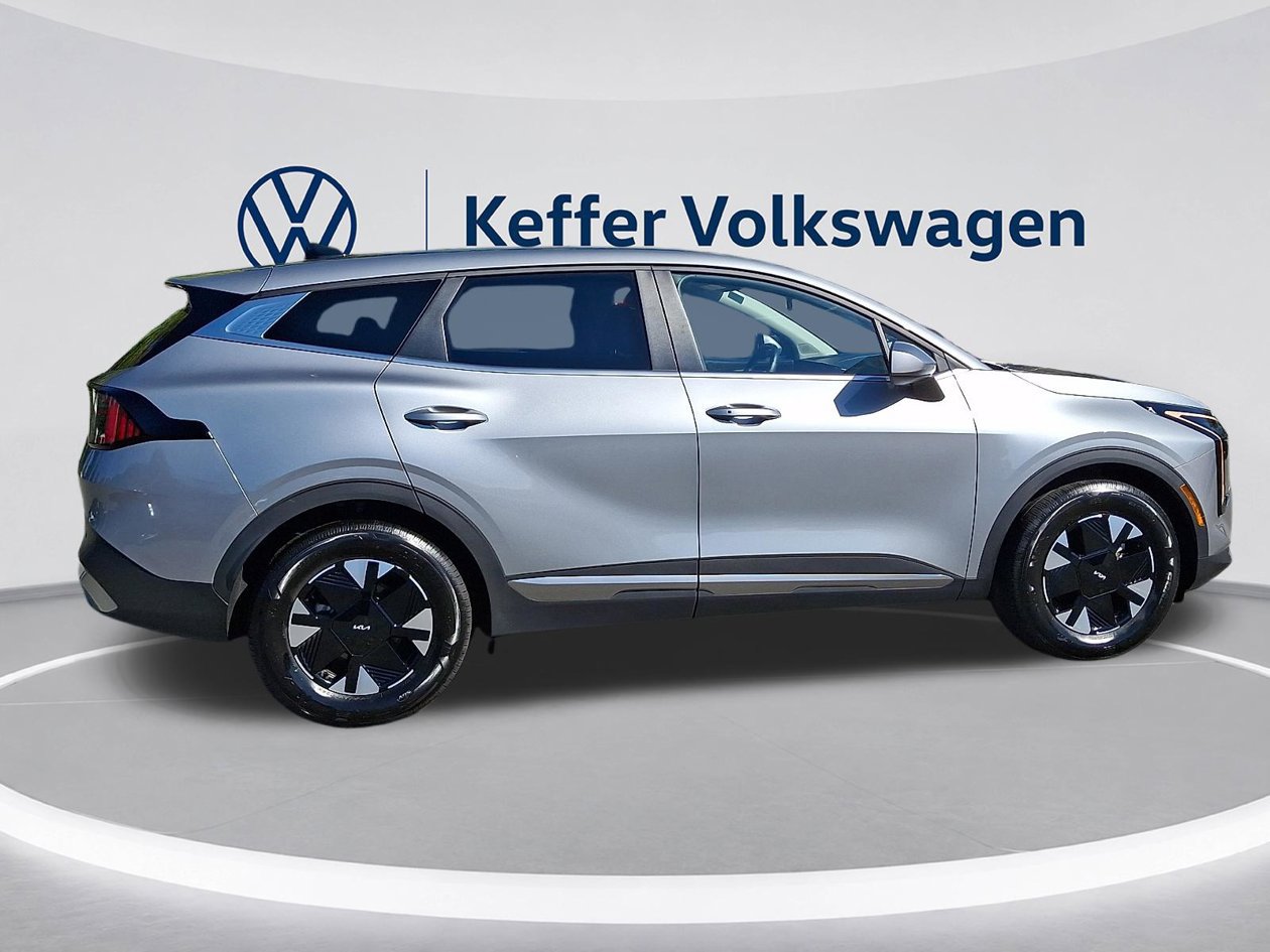 Used 2026 Kia Sportage LX FWD image 7