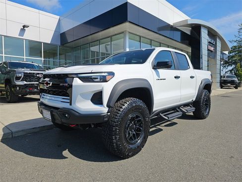New 2026 Chevrolet Colorado ZR2 w/ ZR2 Bison Edition image 3