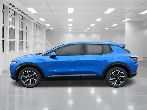 New 2026 Chevrolet Equinox EV LT image 8