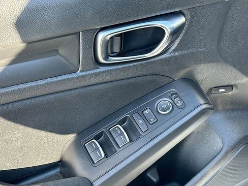 Used 2025 Honda Civic Sport image 21