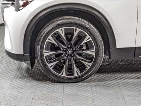 Used 2024 MAZDA CX-90 Plug-In Hybrid w/ Premium Pkg image 38