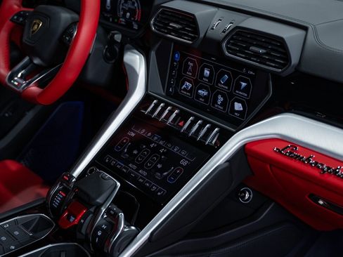 Used 2019 Lamborghini Urus image 62