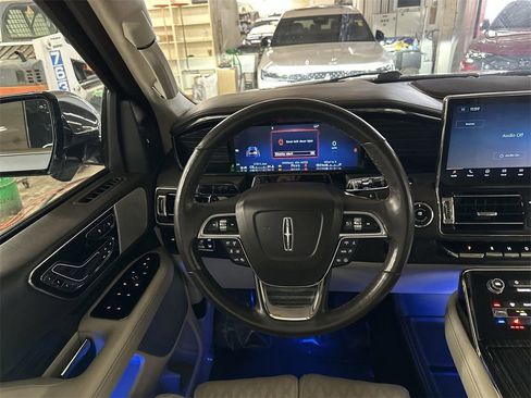 Used 2024 Lincoln Navigator L Black Label image 11