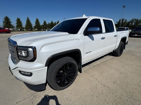 Used 2017 GMC Sierra 1500 Denali AWD/4WD image 4