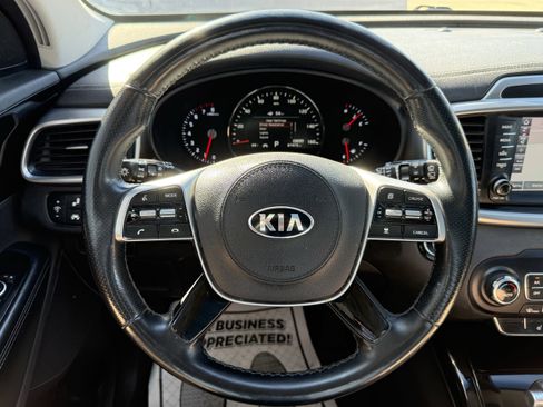 Used 2019 Kia Sorento SX image 14