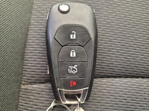 Used 2017 Chevrolet Cruze LT FWD image 32