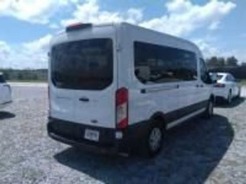 Used 2024 Ford Transit 350 XLT RWD image 3