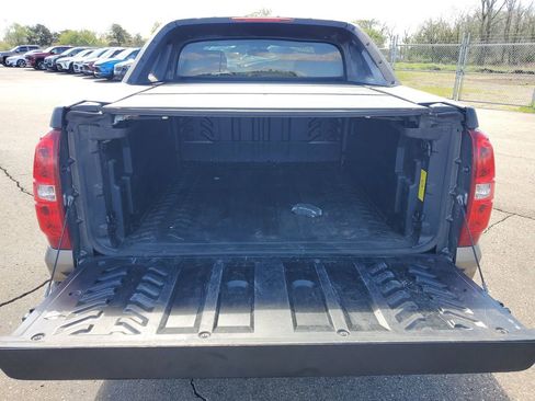Used 2007 Chevrolet Avalanche LT AWD/4WD image 26