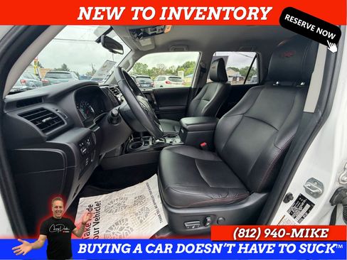 Used 2018 Toyota 4Runner TRD Off-Road Premium AWD/4WD image 12