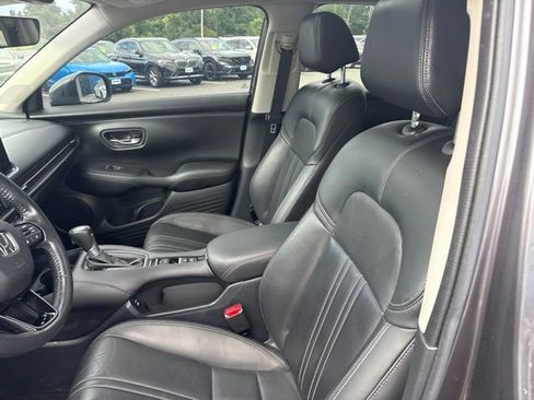 Used 2024 Honda HR-V EX-L image 11