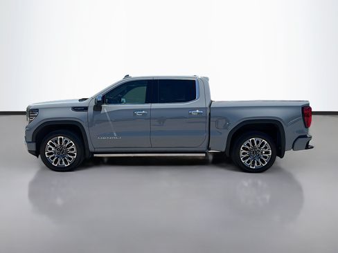 Used 2025 GMC Sierra 1500 Denali Ultimate AWD/4WD image 2