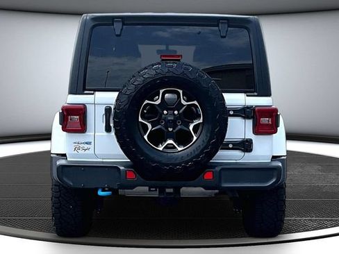 Used 2023 Jeep Wrangler Unlimited Sahara w/ Cold Weather Group AWD/4WD image 5
