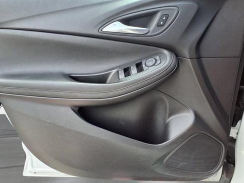 Used 2025 Buick Encore GX Preferred FWD image 16