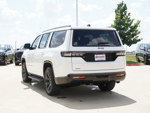 New 2026 Jeep Grand Wagoneer Limited AWD/4WD image 7