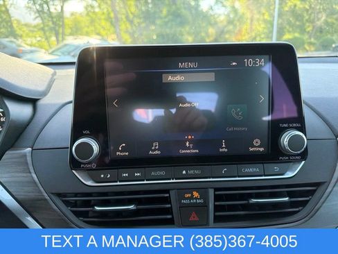 Used 2025 Nissan Altima 2.5 SV AWD/4WD image 19