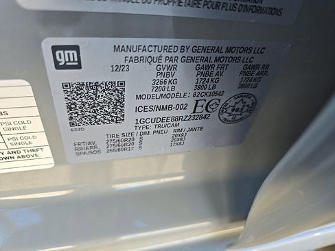 Used 2024 Chevrolet Silverado 1500 RST AWD/4WD image 9